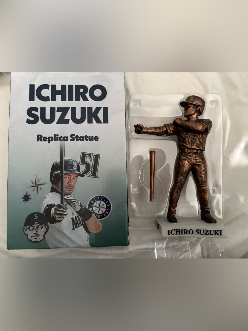 Ichiro Suzuki replica statue seattle mariners limited edition figure